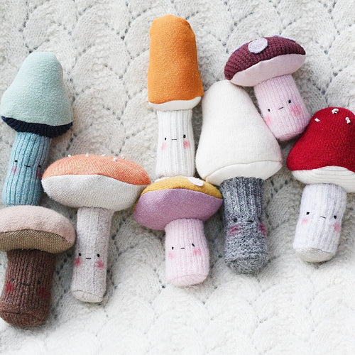 Doudou 'Champignons' de toutes formes et différentes couleurs en laine par Les Marguerites Dolls