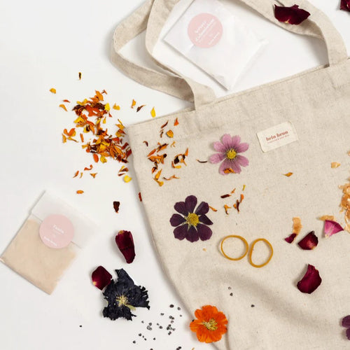Coffret créatif pour réaliser une impression florale sur un sac par Brin Brun